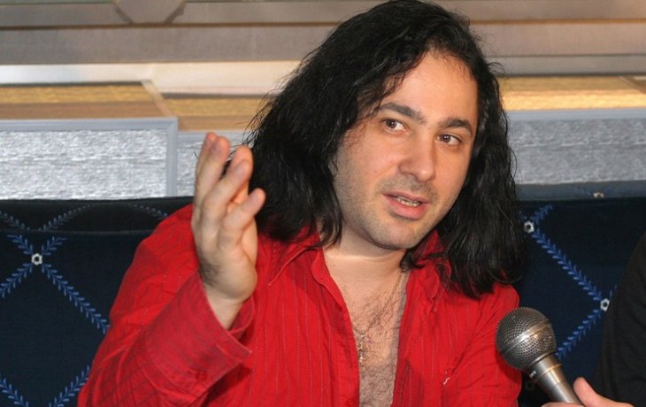 &laquo;Не выхожу в таком бомжацком виде&raquo;: неузнаваемый профессор Лебединский живет затворником в США