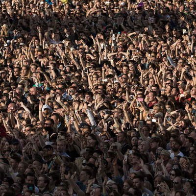 В Москве отменили QR-коды и ограничения в сфере культуры