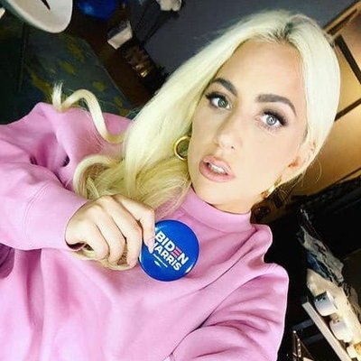 Леди Гага и продюсер Брюс Коэн возглавили восстановленный президентский Комитет по искусству