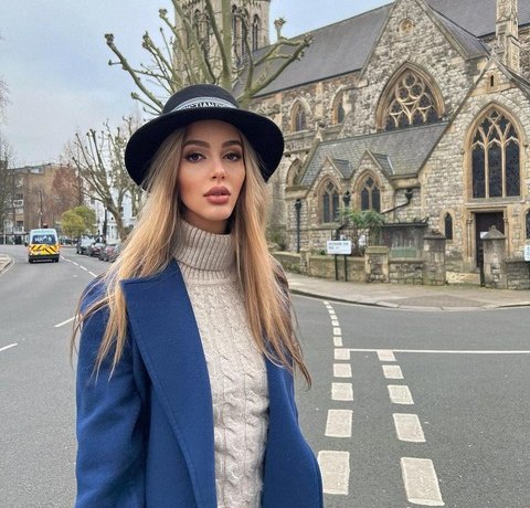 &laquo;Не модель и не богатая разведенка&raquo;: Оксана Воеводина рассказала, на что живет с сыном от короля в Л