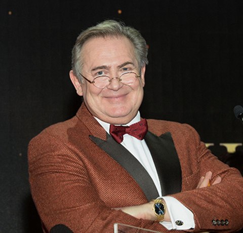 Сыновья, отказавшиеся от фамилии папы, смерть Ильи Олейникова от рака. За какие грехи расплачивается