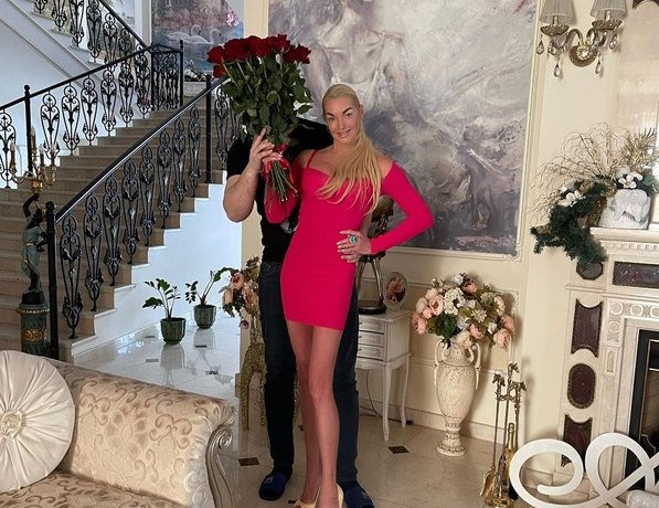 Бывшая нового спутника Волочковой: &laquo;Они совмещают и секс, и хайп. Дима &ndash; мальчик очень алчный&raquo;