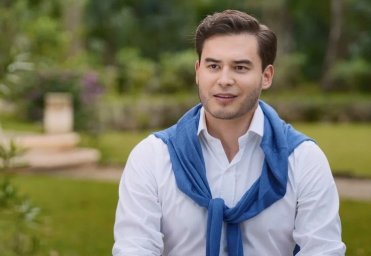 Поцеловал и выгнал. Димаш Адилет жестоко обманул фаворитку Софью в новом выпуске &laquo;Холостяка&raquo;