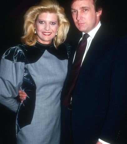 Дональд Трамп с семьей в элегантном трауре проводили в последний путь его первую жену Ивану