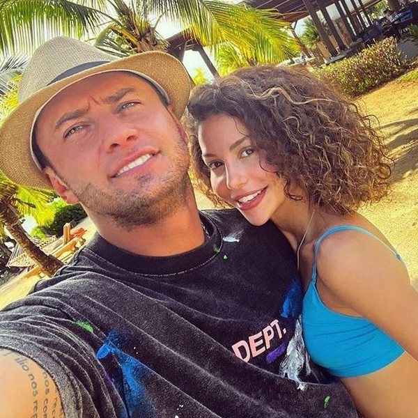 По слухам, Павел и Зепюр поженились 12 мая