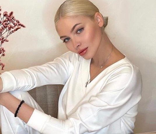 &laquo;Купил Тимати? Сама!&raquo;: Алена Шишкова показала дизайн-проект новой квартиры