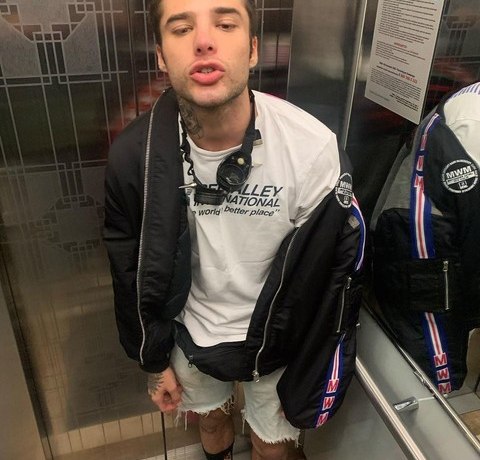 Страдающий от наркозависимости и тяжелой депрессии Рома Желудь лег в рехаб