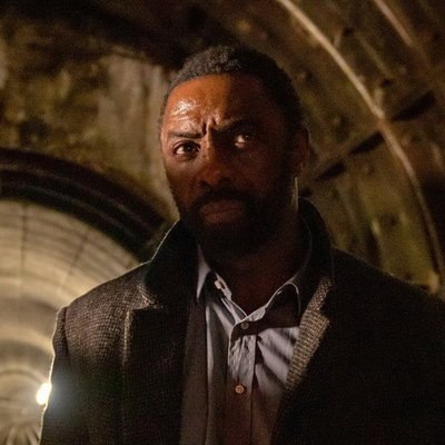 Идрис Эльба сбегает из тюрьмы, чтобы поймать Энди Сёркиса, в трейлере фильма &laquo;Лютер: Павшее солнце&raquo;