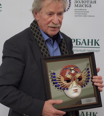 У 91-летнего Ивана Краско обнаружена жидкость в легких, его спасают врачи