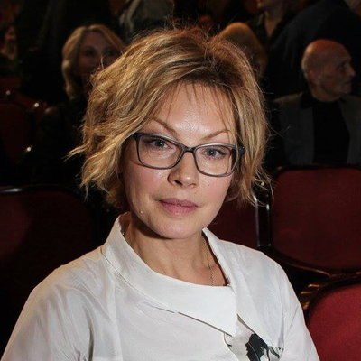 Алена Бабенко: &laquo;Я никогда не хотела выйти замуж за олигарха. Вот дура, да?&raquo;