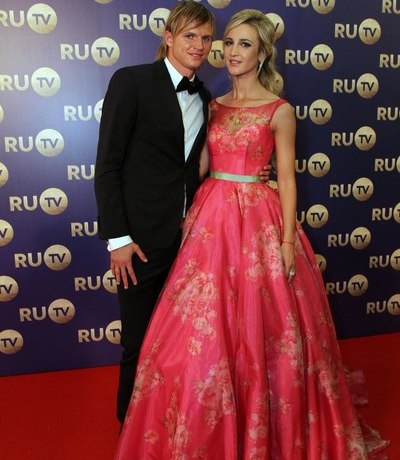 Ольга Бузова: &laquo;Мы с Тарасовым могли бы стать самой красивой парой в стране, но я оказалась умнее&raquo;