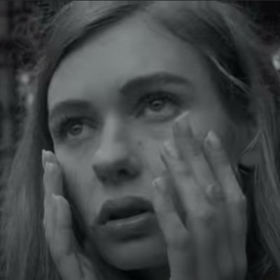 Луна отказалась от русскоязычных песен