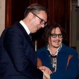 Джонни Деппу вручили награду за заслуги перед Сербией