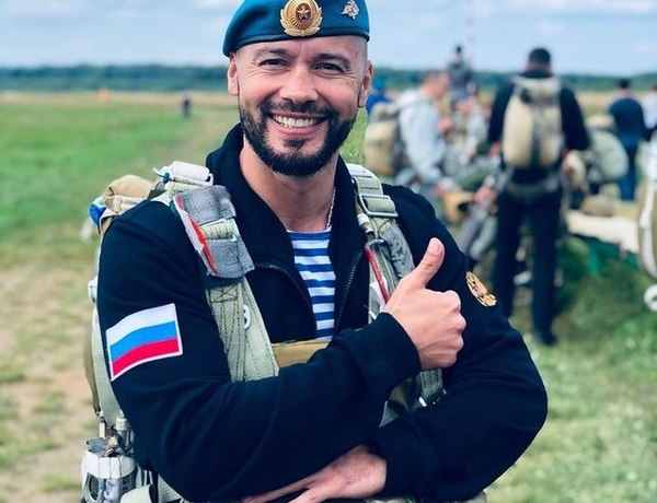 Андрей Черкасов нокаутировал героя мемов Мурада Легенду, который обманул таксиста