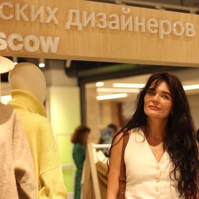 Столичный фэшн выходит в свет: коллекции 50 московских дизайнеров теперь доступны в ТЦ