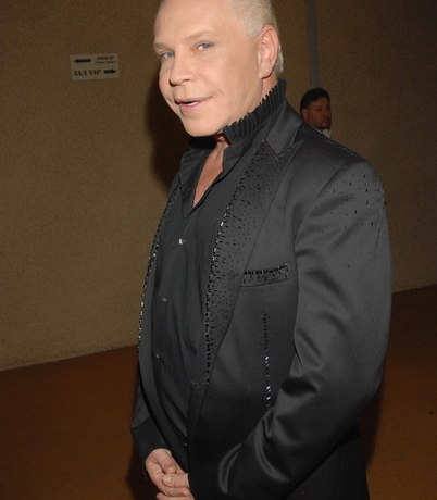 Садальский: &laquo;Несмотря на болезнь, Моисеев не в маразме. Что хочет, то и делает со своей квартирой!&raquo;