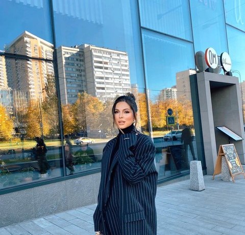 Нюша с семьей вернулась в Москву после нескольких месяцев в Дубае