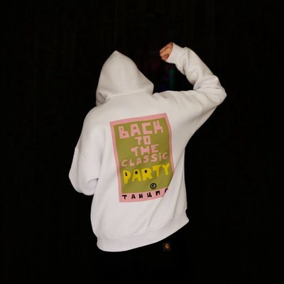 Олег Цодиков представит в Петербурге коллекцию &laquo;Made in Dance 2022&raquo; по мотивам вечеринок 90-х