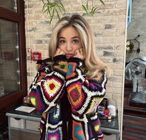 Участница &laquo;Звезд в Африке&raquo; Аня Pokrov: &laquo;Не пропаду после закрытия соцсетей. Буду аниматором работать