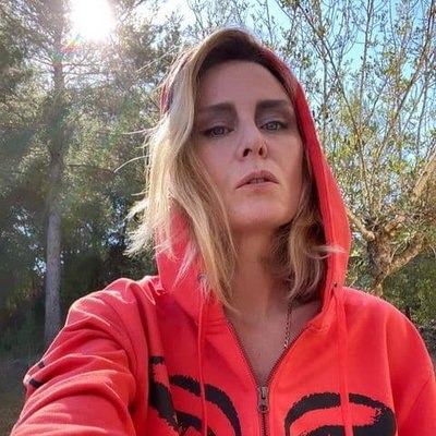 Ройшн Мёрфи станет ведьмой в сериале по фэнтези «Половинный код» Ройшн Мёрфи станет ведьмой в сериале по фэнтези «Половинный код»
