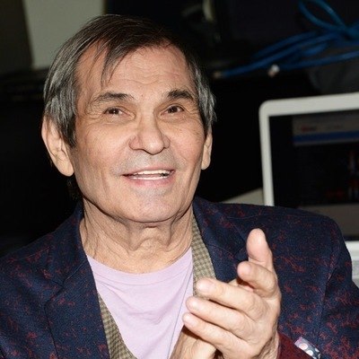Бари Алибасов: «Мне и в голову не могло прийти, что детское плаксивое исполнение Шатунова станет суп Бари Алибасов: «Мне и в голову не могло прийти, что детское плаксивое исполнение Шатунова станет суп