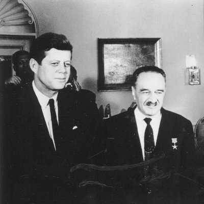 Стас Намин снимает фильм про своего деда Анастаса Микояна