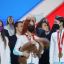 Светящаяся от счастья Валиева и Трусова с собакой. В Москве прошла церемония награждения олимпийцев