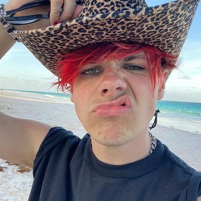 Yungblud отменил российские гастроли