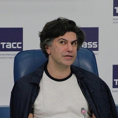 Николай Цискаридзе: «Я бы вернул в школы единую для всей страны школьную форму» Николай Цискаридзе: «Я бы вернул в школы единую для всей страны школьную форму»