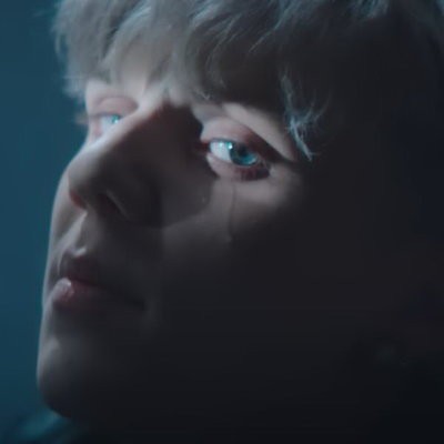 Ваня Дмитриенко показал выход из депрессии в &laquo;Параноике&raquo;