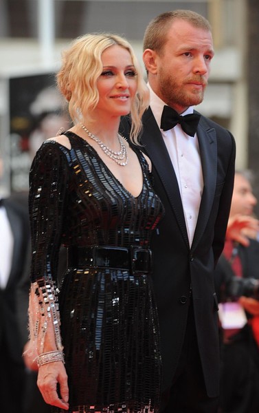 Поговаривали, что супругов разлучили измены