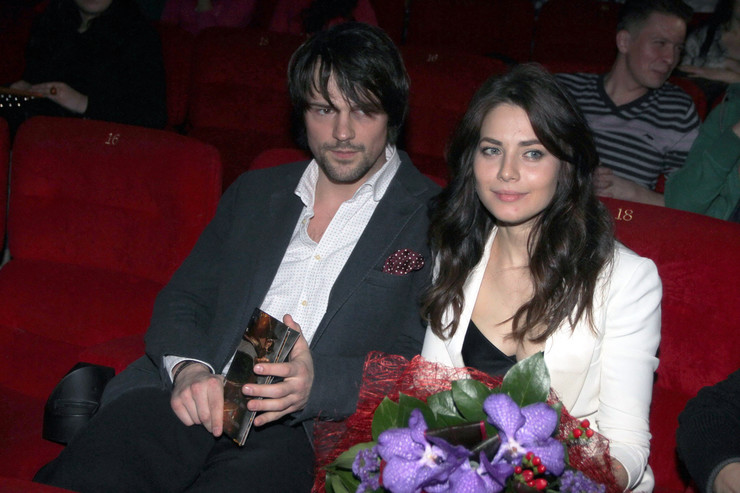 Несколько лет поклонники обсуждали роман Козловского с Юлией Снигирь