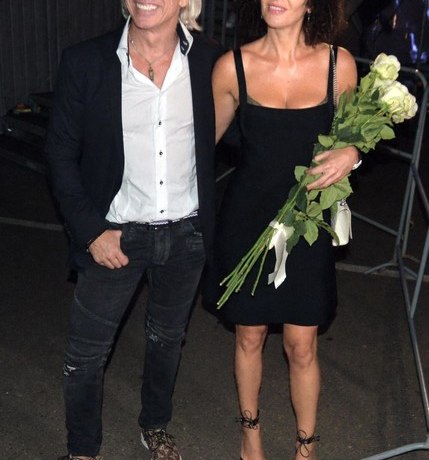 Близкие Дмитрия Хворостовского бурно отреагировали на роман его вдовы с британским телеведущим