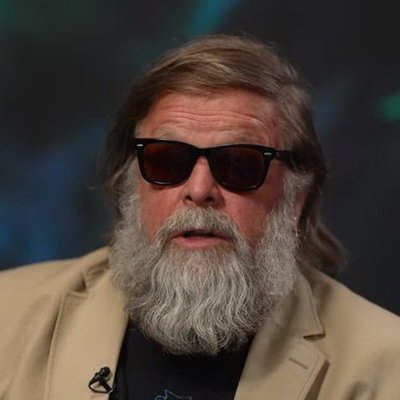 Обзор: «Борис Гребенщиков: пиво с Медведевым, дружба с Сурковым, кофе с Грызловым» Обзор: «Борис Гребенщиков: пиво с Медведевым, дружба с Сурковым, кофе с Грызловым»