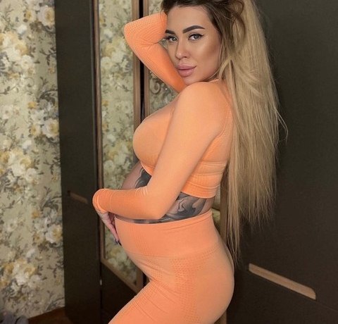 Алена Рапунцель стала мамой во второй раз