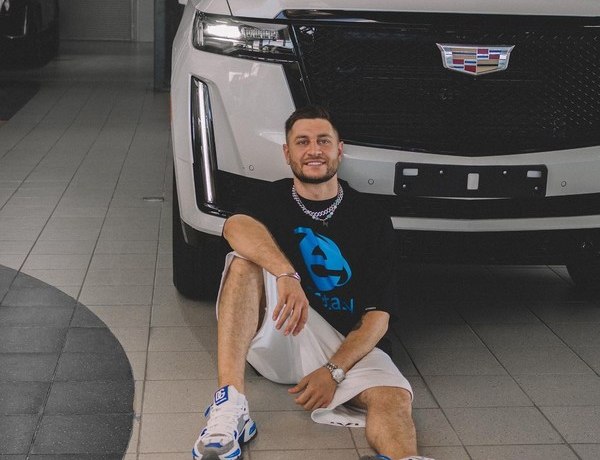 Давид Манукян купил люксовый внедорожник за 20 миллионов