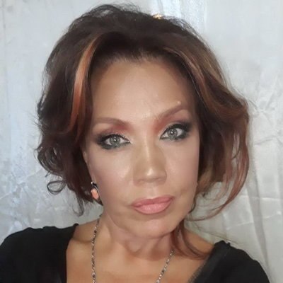 Азиза собирается переехать из России в Китай Азиза собирается переехать из России в Китай