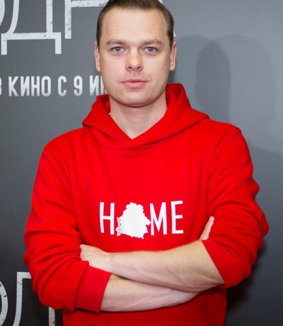 Звезда «Молодежки» Влад Канопка: «Могу без зажима показать пипирку в кино» Звезда «Молодежки» Влад Канопка: «Могу без зажима показать пипирку в кино»