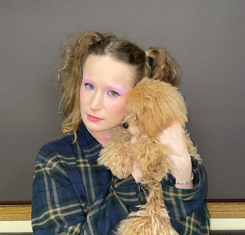 &laquo;Брала кастрюльку, делала свое и выливала&raquo;: Монеточка об ужасах пережитой булимии