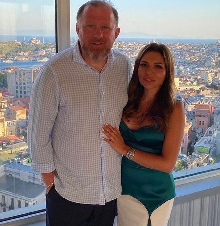 Жена Константина Ивлева призналась в пластике. Фото до и после преображения