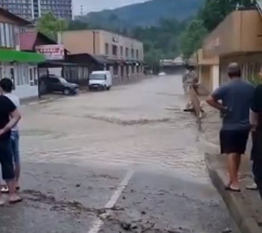 Кошмар в курортном городе. Сочи затопило вслед за Москвой