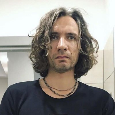 Александр Цой: «Я так переел кладбищ в своей жизни, что стараюсь избегать их» Александр Цой: «Я так переел кладбищ в своей жизни, что стараюсь избегать их»
