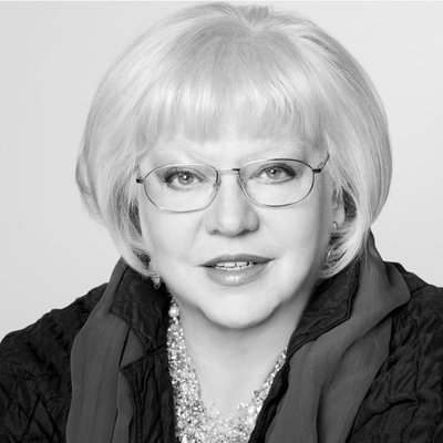 Светлана Крючкова покажет «Любви небесной образ» со стихами Ахматовой, Есенина и Цветаевой Светлана Крючкова покажет «Любви небесной образ» со стихами Ахматовой, Есенина и Цветаевой