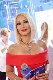 &laquo;Закончилась карьера&raquo;: Лера Кудрявцева призналась, что муж зарабатывает меньше, чем она