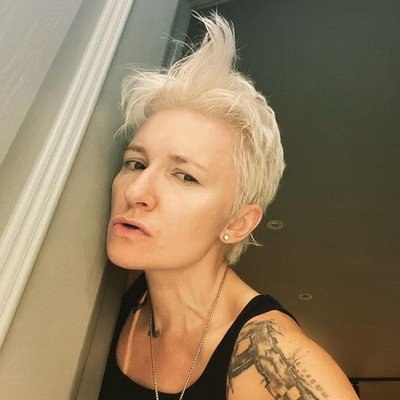 Диана Арбенина травмировалась на американском концерте (Видео)