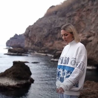 Рецензия: Mary Gu - &laquo;Грустно и точка&raquo;. Ты найдёшь себя, любимый мой, и мы ещё споём