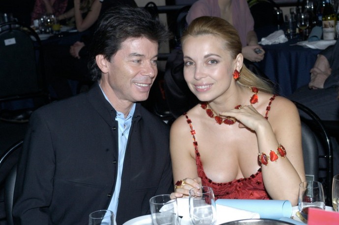 &laquo;Вас обнаружат и выметут!&raquo;: жена Газманова ответила на жесткую травлю после скандала с супругом