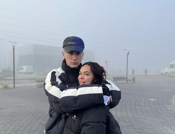 В белом платье и фате. Инстасамка готовится к свадьбе &ndash; фото