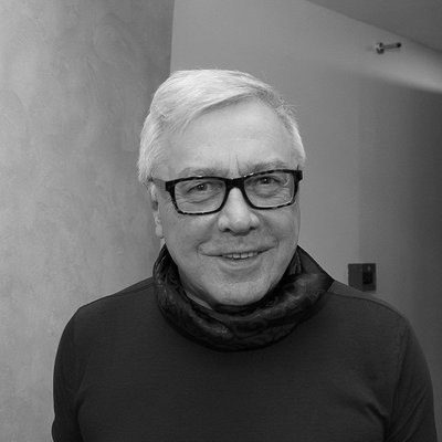 Умер Олег Вавилов