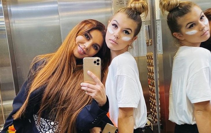 Дочь Анны Седоковой продемонстрировала нежные кадры с бойфрендом